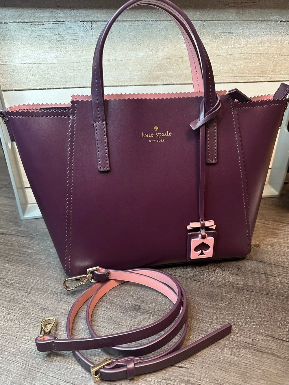 Kate Spade Turner Road Small Loryn